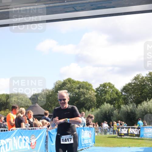 25.08.2024 - Elbe Triathlon Hamburg H.Heesch http://msf.ph/oto/6872472 25.08.2024 11:37:31 Ziel 395, 1417 meine-sportfotos.de