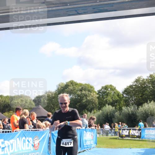 25.08.2024 - Elbe Triathlon Hamburg H.Heesch http://msf.ph/oto/6872477 25.08.2024 11:37:31 Ziel 395, 1417 meine-sportfotos.de
