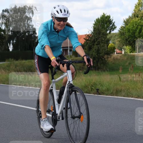 25.08.2024 - Elbe Triathlon Hamburg Fuchs,  Jonas http://msf.ph/oto/6872480 25.08.2024 11:17:11 Radfahren 1658, 1580, 1503 meine-sportfotos.de