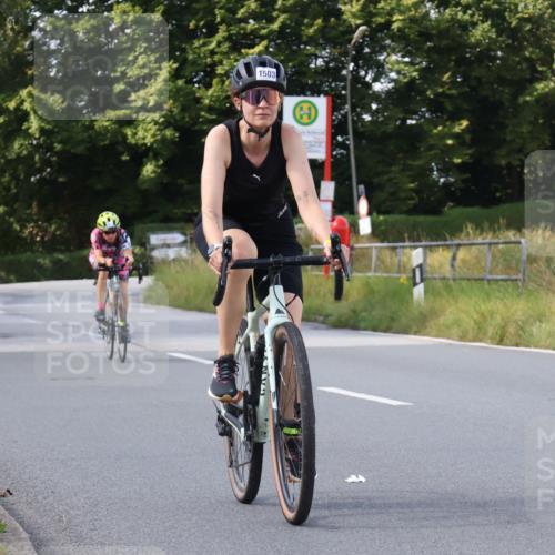 25.08.2024 - Elbe Triathlon Hamburg Fuchs,  Jonas http://msf.ph/oto/6872486 25.08.2024 11:17:16 Radfahren 1580, 1503, 1692 meine-sportfotos.de