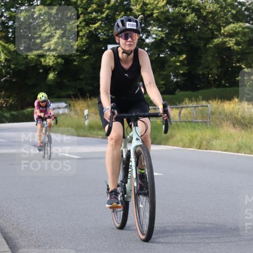 25.08.2024 - Elbe Triathlon Hamburg Fuchs,  Jonas http://msf.ph/oto/6872490 25.08.2024 11:17:16 Radfahren 1580, 1503, 1692 meine-sportfotos.de