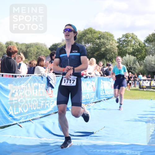 25.08.2024 - Elbe Triathlon Hamburg H.Heesch http://msf.ph/oto/6872494 25.08.2024 11:59:26 Ziel 494, 634, 1472, 1479, 1690, 1717 meine-sportfotos.de