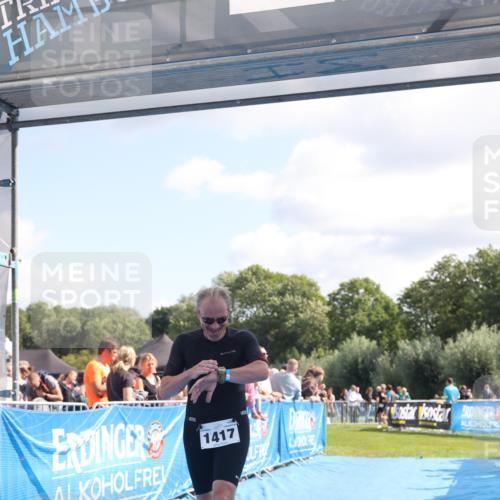 25.08.2024 - Elbe Triathlon Hamburg H.Heesch http://msf.ph/oto/6872500 25.08.2024 11:37:32 Ziel 1417 meine-sportfotos.de