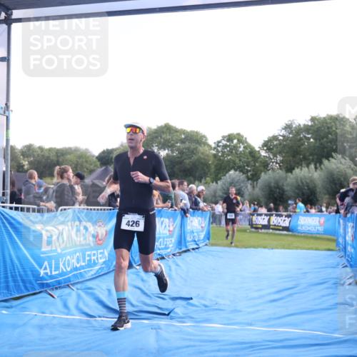 25.08.2024 - Elbe Triathlon Hamburg H.Heesch http://msf.ph/oto/6872509 25.08.2024 11:10:02 Ziel 338, 426, 638 meine-sportfotos.de
