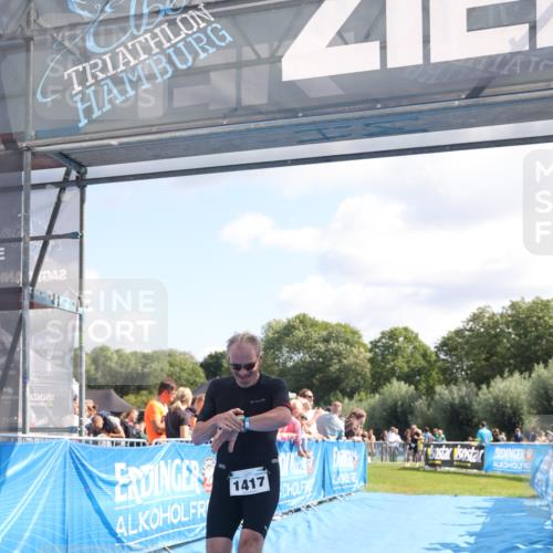 25.08.2024 - Elbe Triathlon Hamburg H.Heesch http://msf.ph/oto/6872517 25.08.2024 11:37:32 Ziel 1417 meine-sportfotos.de