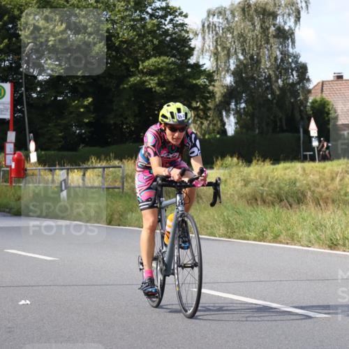 25.08.2024 - Elbe Triathlon Hamburg Fuchs,  Jonas http://msf.ph/oto/6872519 25.08.2024 11:17:18 Radfahren 1503, 1692, 1694 meine-sportfotos.de