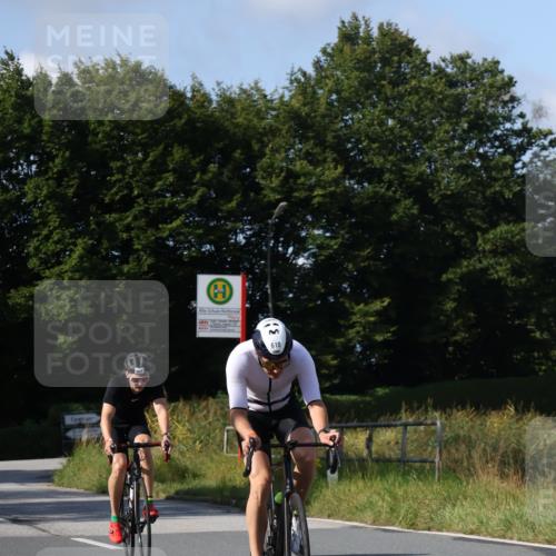 25.08.2024 - Elbe Triathlon Hamburg Fuchs,  Jonas http://msf.ph/oto/6872534 25.08.2024 10:33:51 Radfahren 618, 609, 733 meine-sportfotos.de