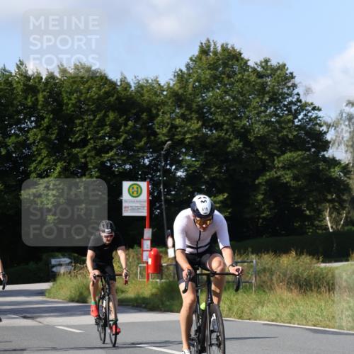 25.08.2024 - Elbe Triathlon Hamburg Fuchs,  Jonas http://msf.ph/oto/6872539 25.08.2024 10:33:51 Radfahren 618, 609, 733 meine-sportfotos.de