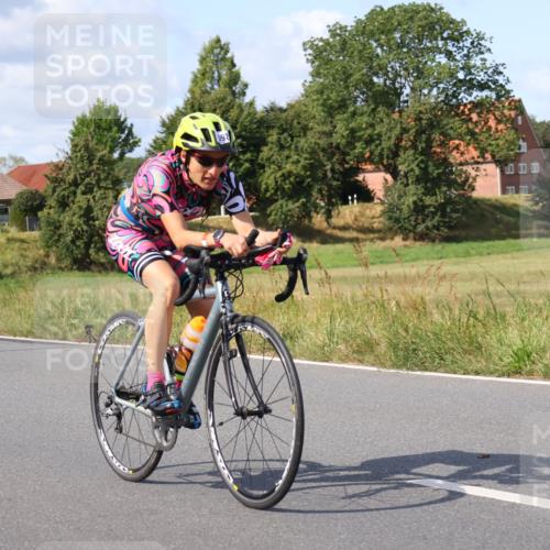 25.08.2024 - Elbe Triathlon Hamburg Fuchs,  Jonas http://msf.ph/oto/6872542 25.08.2024 11:17:19 Radfahren 1503, 1692, 1694 meine-sportfotos.de