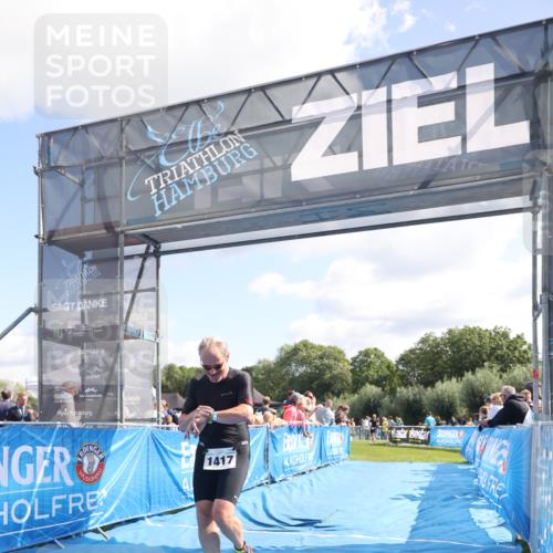 25.08.2024 - Elbe Triathlon Hamburg H.Heesch http://msf.ph/oto/6872556 25.08.2024 11:37:32 Ziel 1417 meine-sportfotos.de