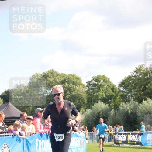 25.08.2024 - Elbe Triathlon Hamburg H.Heesch http://msf.ph/oto/6872564 25.08.2024 11:37:40 Ziel 735, 1459 meine-sportfotos.de