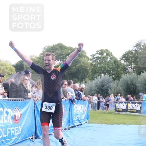 25.08.2024 - Elbe Triathlon Hamburg H.Heesch http://msf.ph/oto/6872573 25.08.2024 11:10:05 Ziel 338, 426 meine-sportfotos.de