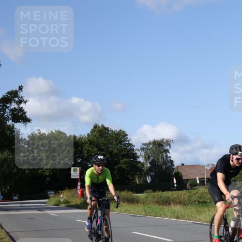 25.08.2024 - Elbe Triathlon Hamburg Fuchs,  Jonas http://msf.ph/oto/6872584 25.08.2024 10:33:52 Radfahren 618, 609, 733 meine-sportfotos.de