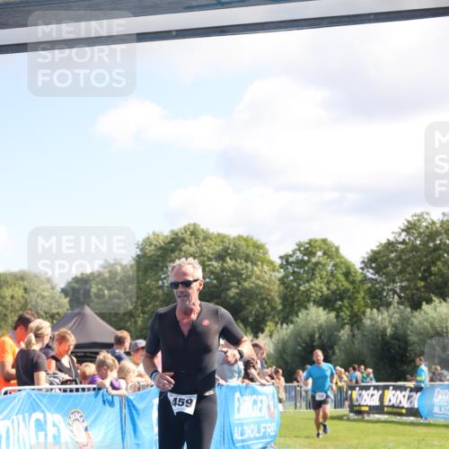25.08.2024 - Elbe Triathlon Hamburg H.Heesch http://msf.ph/oto/6872589 25.08.2024 11:37:40 Ziel 735, 1459 meine-sportfotos.de