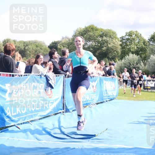 25.08.2024 - Elbe Triathlon Hamburg H.Heesch http://msf.ph/oto/6872601 25.08.2024 11:59:28 Ziel 494, 634, 1472, 1479, 1690, 1717 meine-sportfotos.de