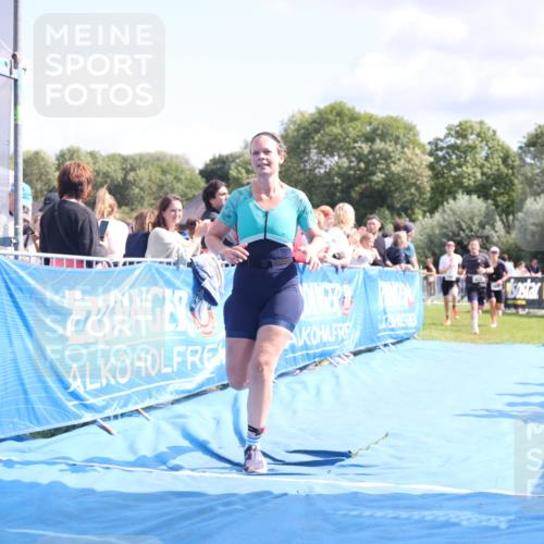 25.08.2024 - Elbe Triathlon Hamburg H.Heesch http://msf.ph/oto/6872624 25.08.2024 11:59:28 Ziel 494, 634, 1472, 1479, 1690, 1717 meine-sportfotos.de