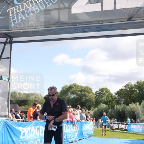 25.08.2024 - Elbe Triathlon Hamburg H.Heesch http://msf.ph/oto/6872645 25.08.2024 11:37:41 Ziel 735, 1459 meine-sportfotos.de