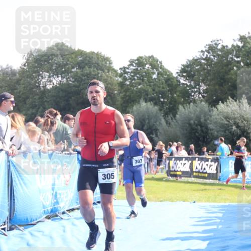 25.08.2024 - Elbe Triathlon Hamburg H.Heesch http://msf.ph/oto/6872657 25.08.2024 11:10:15 Ziel 147, 303, 305, 575 meine-sportfotos.de