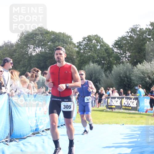 25.08.2024 - Elbe Triathlon Hamburg H.Heesch http://msf.ph/oto/6872662 25.08.2024 11:10:15 Ziel 147, 303, 305, 575 meine-sportfotos.de