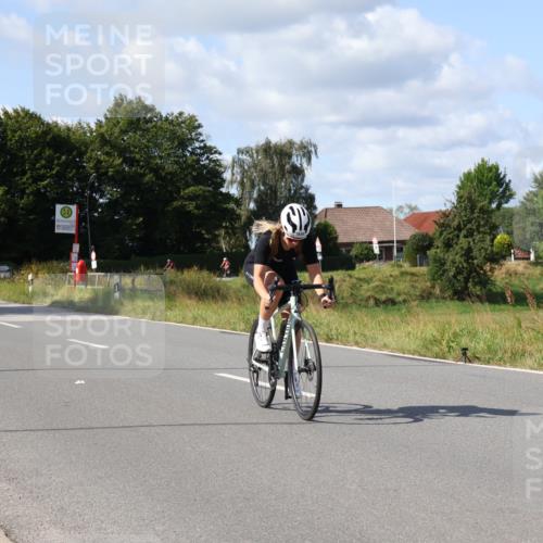 25.08.2024 - Elbe Triathlon Hamburg Fuchs,  Jonas http://msf.ph/oto/6872679 25.08.2024 11:17:38 Radfahren 1646, 1583 meine-sportfotos.de