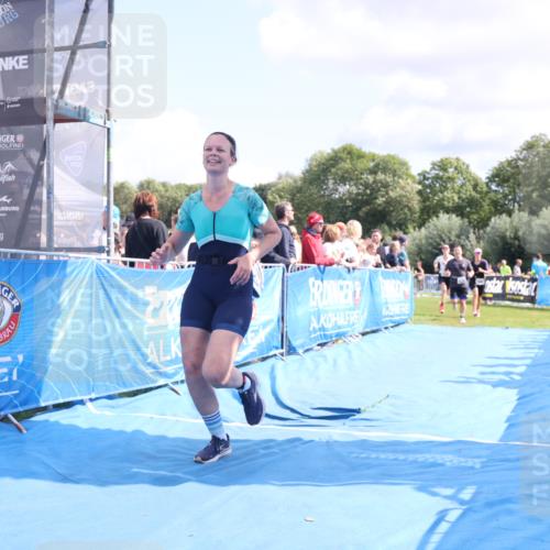 25.08.2024 - Elbe Triathlon Hamburg H.Heesch http://msf.ph/oto/6872681 25.08.2024 11:59:28 Ziel 494, 634, 1472, 1479, 1690, 1717 meine-sportfotos.de