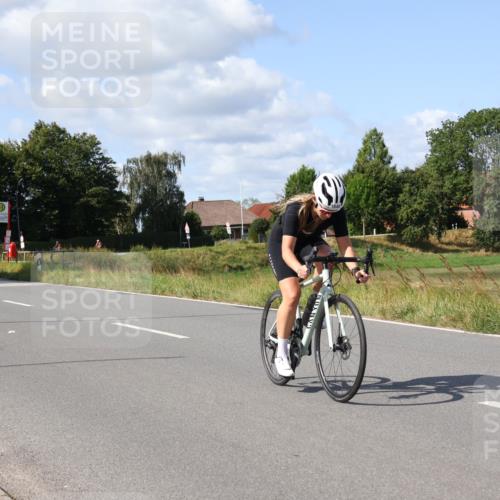 25.08.2024 - Elbe Triathlon Hamburg Fuchs,  Jonas http://msf.ph/oto/6872691 25.08.2024 11:17:39 Radfahren 1646, 1583 meine-sportfotos.de