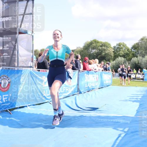 25.08.2024 - Elbe Triathlon Hamburg H.Heesch http://msf.ph/oto/6872695 25.08.2024 11:59:28 Ziel 494, 634, 1472, 1479, 1690, 1717 meine-sportfotos.de