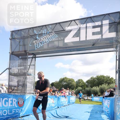25.08.2024 - Elbe Triathlon Hamburg H.Heesch http://msf.ph/oto/6872702 25.08.2024 11:37:41 Ziel 735, 1459 meine-sportfotos.de