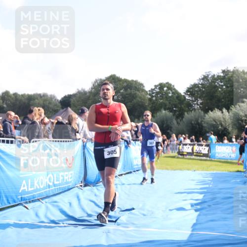 25.08.2024 - Elbe Triathlon Hamburg H.Heesch http://msf.ph/oto/6872713 25.08.2024 11:10:15 Ziel 147, 303, 305, 575 meine-sportfotos.de