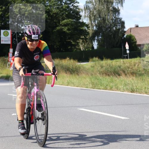 25.08.2024 - Elbe Triathlon Hamburg Fuchs,  Jonas http://msf.ph/oto/6872715 25.08.2024 11:17:43 Radfahren 1646, 1583, 1663 meine-sportfotos.de