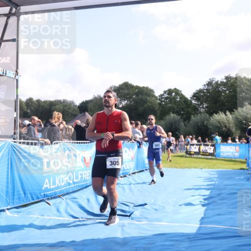 25.08.2024 - Elbe Triathlon Hamburg H.Heesch http://msf.ph/oto/6872735 25.08.2024 11:10:16 Ziel 147, 303, 305, 575 meine-sportfotos.de