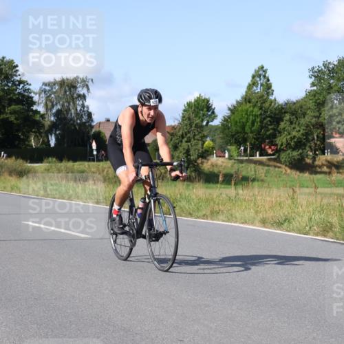 25.08.2024 - Elbe Triathlon Hamburg Fuchs,  Jonas http://msf.ph/oto/6872747 25.08.2024 10:34:15 Radfahren 565, 695, 731, 550, 627, 610, 504 meine-sportfotos.de