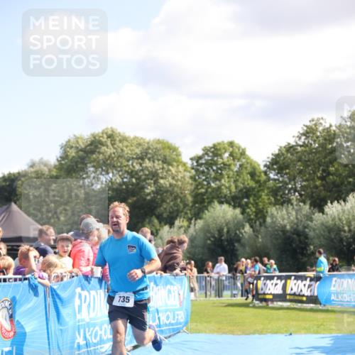 25.08.2024 - Elbe Triathlon Hamburg H.Heesch http://msf.ph/oto/6872748 25.08.2024 11:37:44 Ziel 735, 1428, 1459 meine-sportfotos.de