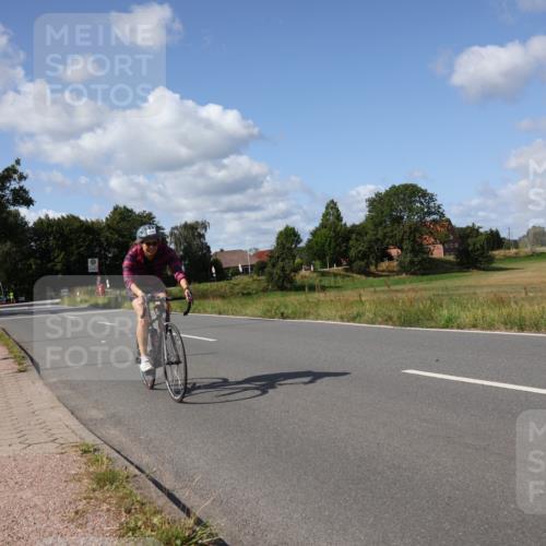 25.08.2024 - Elbe Triathlon Hamburg Fuchs,  Jonas http://msf.ph/oto/6872763 25.08.2024 11:17:50 Radfahren 1663, 1593 meine-sportfotos.de