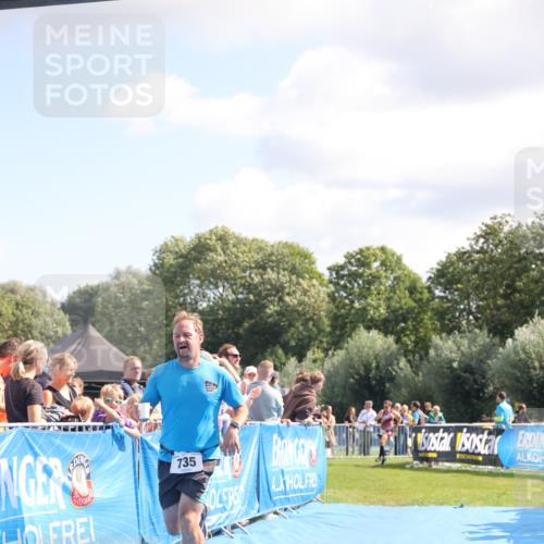 25.08.2024 - Elbe Triathlon Hamburg H.Heesch http://msf.ph/oto/6872790 25.08.2024 11:37:44 Ziel 735, 1428, 1459 meine-sportfotos.de