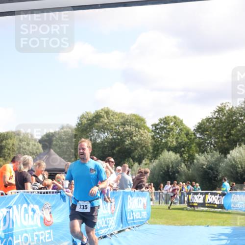 25.08.2024 - Elbe Triathlon Hamburg H.Heesch http://msf.ph/oto/6872800 25.08.2024 11:37:44 Ziel 735, 1428, 1459 meine-sportfotos.de