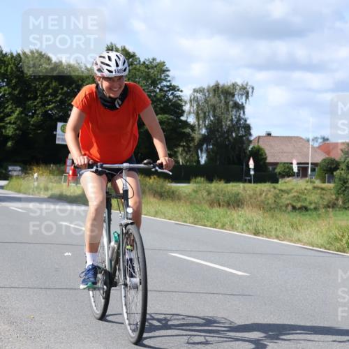 25.08.2024 - Elbe Triathlon Hamburg Fuchs,  Jonas http://msf.ph/oto/6872849 25.08.2024 11:18:32 Radfahren 1485, 1644 meine-sportfotos.de