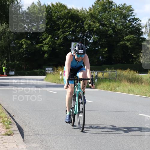 25.08.2024 - Elbe Triathlon Hamburg Fuchs,  Jonas http://msf.ph/oto/6872857 25.08.2024 11:18:37 Radfahren 1485, 1644, 1575 meine-sportfotos.de