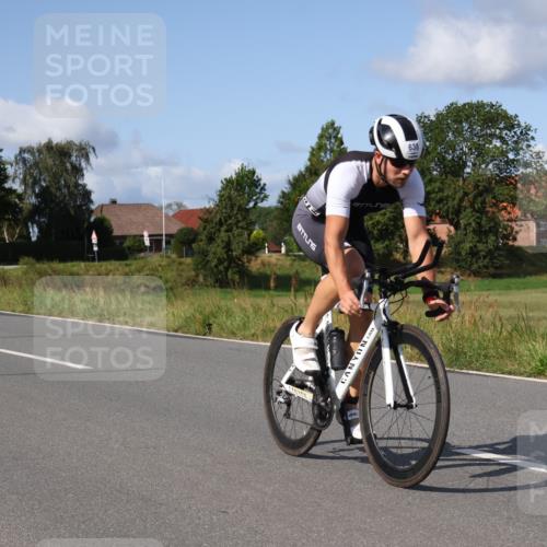 25.08.2024 - Elbe Triathlon Hamburg Fuchs,  Jonas http://msf.ph/oto/6872860 25.08.2024 10:34:25 Radfahren 610, 504, 640, 638, 755, 705 meine-sportfotos.de