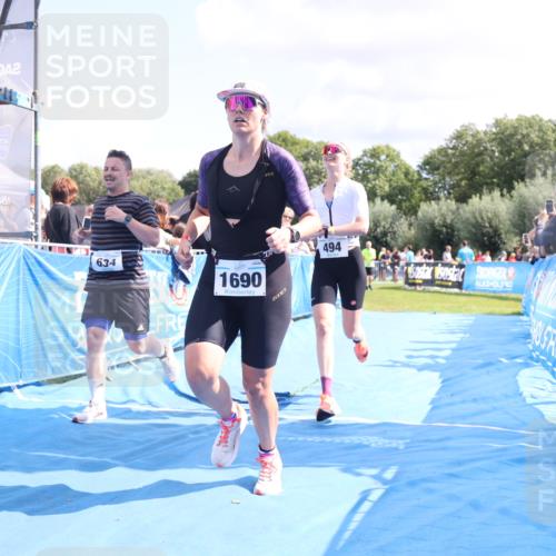 25.08.2024 - Elbe Triathlon Hamburg H.Heesch http://msf.ph/oto/6872877 25.08.2024 11:59:32 Ziel 494, 634, 1479, 1644, 1690, 1717 meine-sportfotos.de