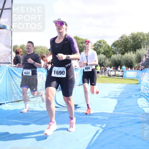 25.08.2024 - Elbe Triathlon Hamburg H.Heesch http://msf.ph/oto/6872889 25.08.2024 11:59:32 Ziel 494, 634, 1479, 1644, 1690, 1717 meine-sportfotos.de