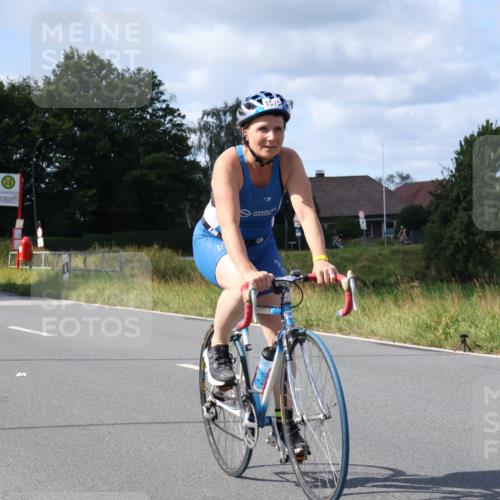 25.08.2024 - Elbe Triathlon Hamburg Fuchs,  Jonas http://msf.ph/oto/6872896 25.08.2024 11:18:43 Radfahren 1575 meine-sportfotos.de