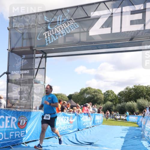 25.08.2024 - Elbe Triathlon Hamburg H.Heesch http://msf.ph/oto/6872900 25.08.2024 11:37:45 Ziel 735, 1428, 1459 meine-sportfotos.de