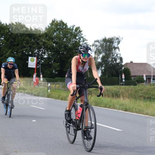 25.08.2024 - Elbe Triathlon Hamburg Fuchs,  Jonas http://msf.ph/oto/6872903 25.08.2024 11:18:53 Radfahren 1719, 1717, 1686, 1704 meine-sportfotos.de