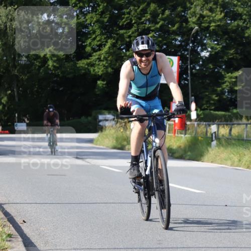 25.08.2024 - Elbe Triathlon Hamburg Fuchs,  Jonas http://msf.ph/oto/6872904 25.08.2024 10:34:30 Radfahren 638, 755, 705, 473, 718 meine-sportfotos.de