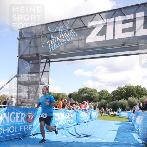 25.08.2024 - Elbe Triathlon Hamburg H.Heesch http://msf.ph/oto/6872911 25.08.2024 11:37:45 Ziel 735, 1428, 1459 meine-sportfotos.de