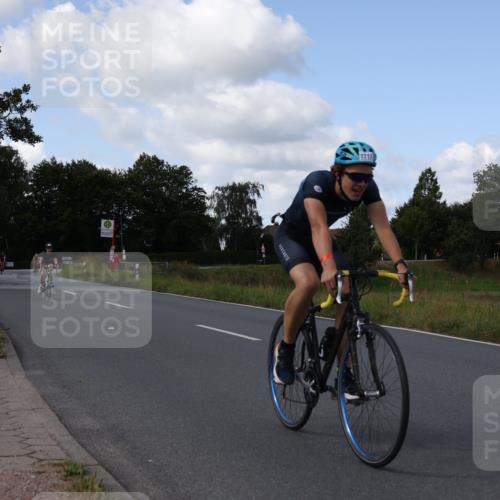 25.08.2024 - Elbe Triathlon Hamburg Fuchs,  Jonas http://msf.ph/oto/6872926 25.08.2024 11:18:54 Radfahren 1719, 1717, 1686, 1704, 1701 meine-sportfotos.de