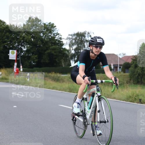 25.08.2024 - Elbe Triathlon Hamburg Fuchs,  Jonas http://msf.ph/oto/6872932 25.08.2024 11:18:56 Radfahren 1719, 1717, 1686, 1704, 1701, 1584 meine-sportfotos.de