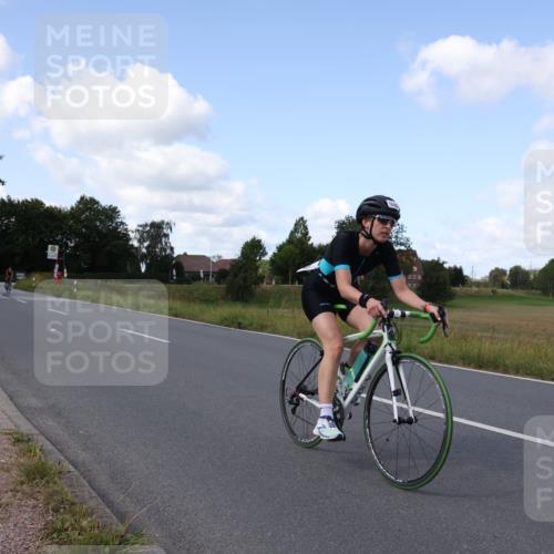 25.08.2024 - Elbe Triathlon Hamburg Fuchs,  Jonas http://msf.ph/oto/6872942 25.08.2024 11:18:56 Radfahren 1719, 1717, 1686, 1704, 1701, 1584 meine-sportfotos.de