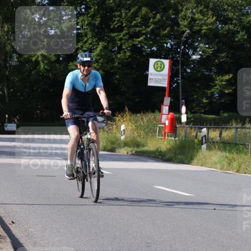 25.08.2024 - Elbe Triathlon Hamburg Fuchs,  Jonas http://msf.ph/oto/6872951 25.08.2024 10:34:34 Radfahren 755, 705, 473, 718, 581 meine-sportfotos.de